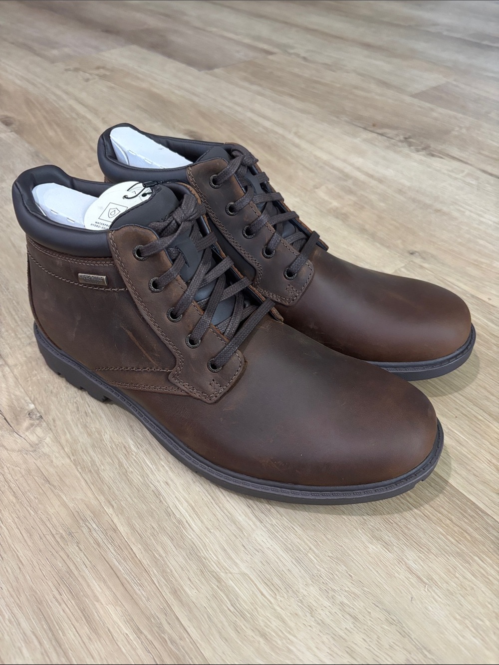 NEW Men’s Rockport Waterproof Leather Storm Surge Chukka Boots